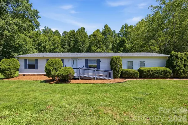 1130 Cedar Creek DR, Morganton, NC 28655