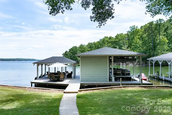 136 Lakeland CIR #13, Mount Gilead, NC 27306