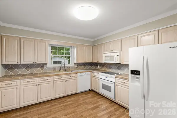 2596 Kirkover DR, Lancaster, SC 29720