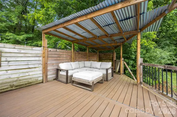 164 Harry Robinson ST, Dallas, NC 28034