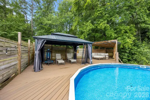 164 Harry Robinson ST, Dallas, NC 28034
