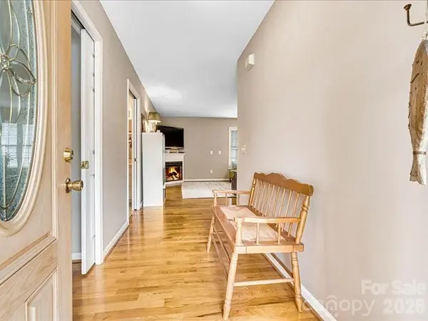 1284 Wexford Village CIR NE #31, Lenoir, NC 28645