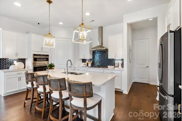 1575 Hubert Graham WAY, Tega Cay, SC 29708
