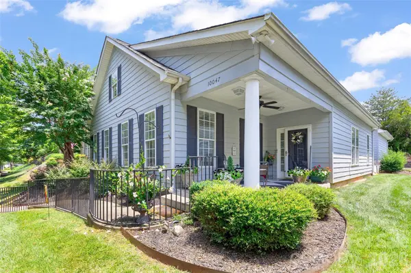 10047 Bishops Gate BLVD, Pineville, NC 28134
