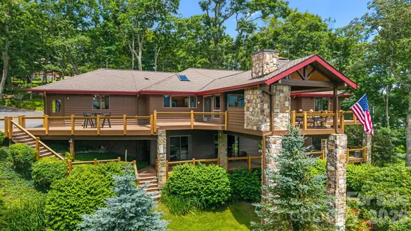 815 Crest TRL, Linville, NC 28646