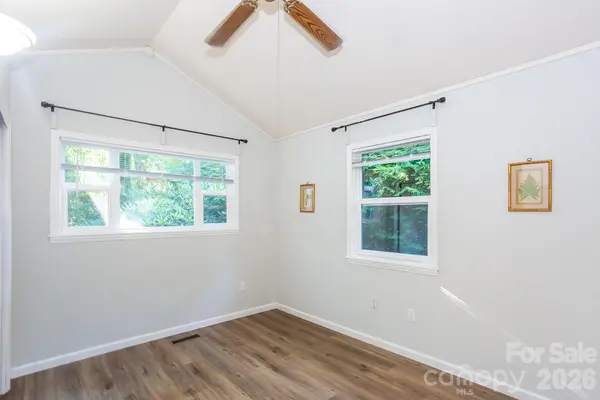 261 Black Pine RD, Newland, NC 28657