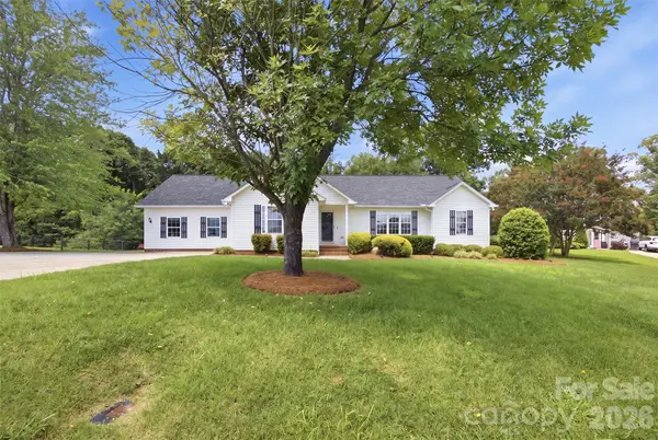 233 Summey Barker DR, Dallas, NC 28034