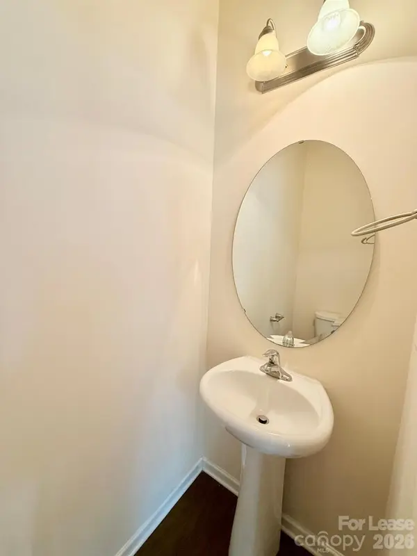 5512 John McDowell PL, Charlotte, NC 28217