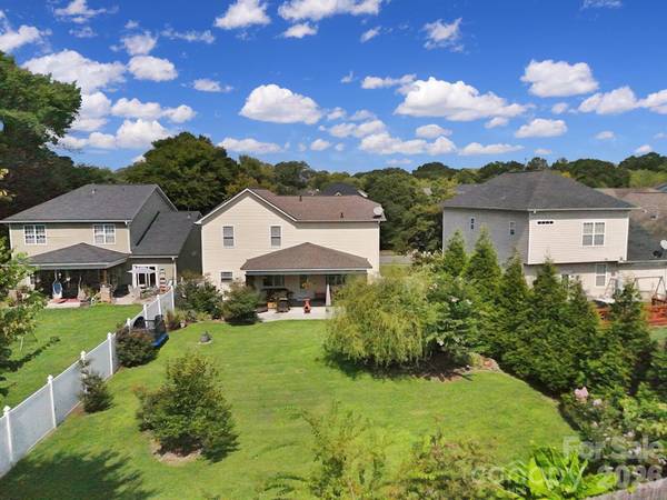 222 Juanita DR, Pineville, NC 28134