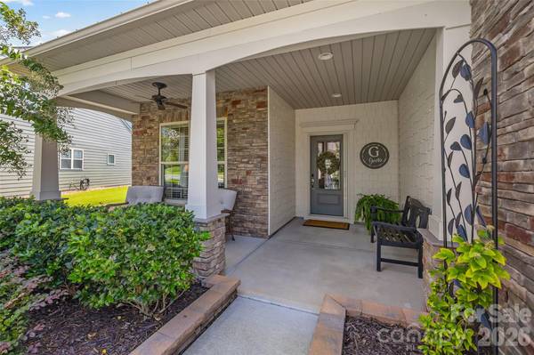 738 Peach Valley LN, Fort Mill, SC 29715
