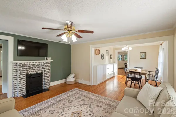 1810 Central DR, Kannapolis, NC 28083