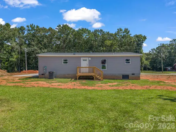 276 Mulberry ST, Forest City, NC 28043