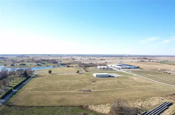 13 HWY, Higginsville, MO 64037