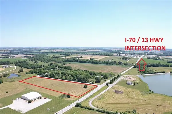 13 HWY, Higginsville, MO 64037