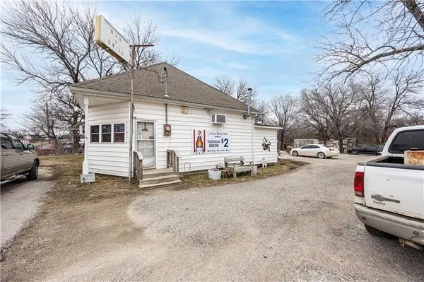 1306 Quincy ST, Altoona, KS 66710