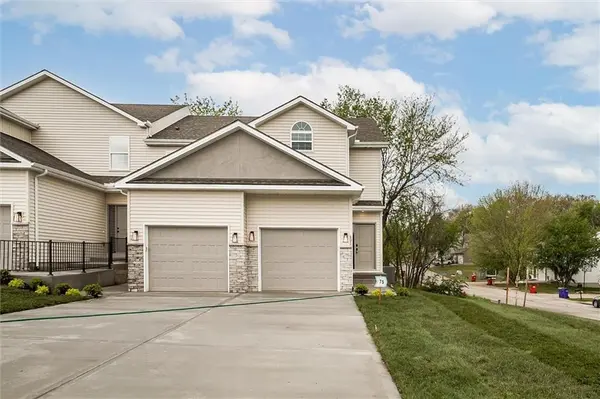 601 SW Shadow Glen DR, Blue Springs, MO 64015