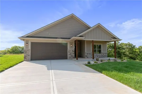 1112 Old Time DR, Excelsior Springs, MO 64024