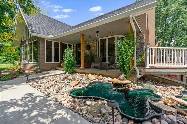 8901 Stillhouse RD, Liberty, MO 64068