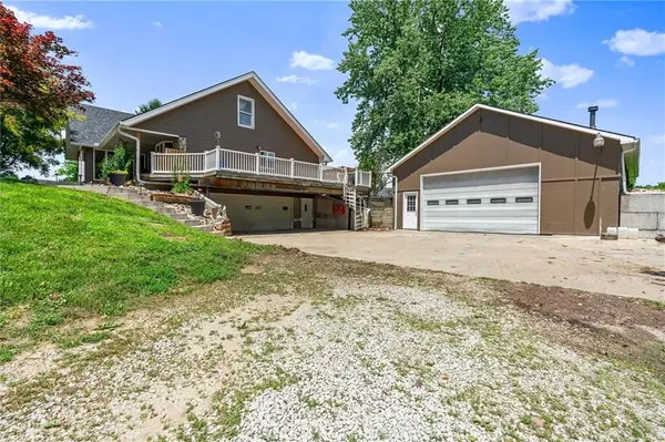 8901 Stillhouse RD, Liberty, MO 64068