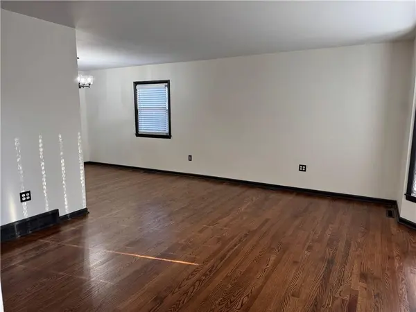 1616 Lee LN, Pleasant Hill, MO 64080