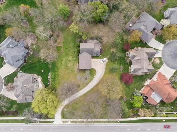 6157 W 127 ST, Overland Park, KS 66209