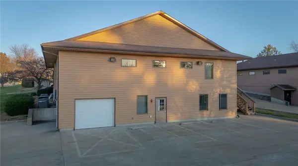 1010 N Jesse James RD, Excelsior Springs, MO 64024