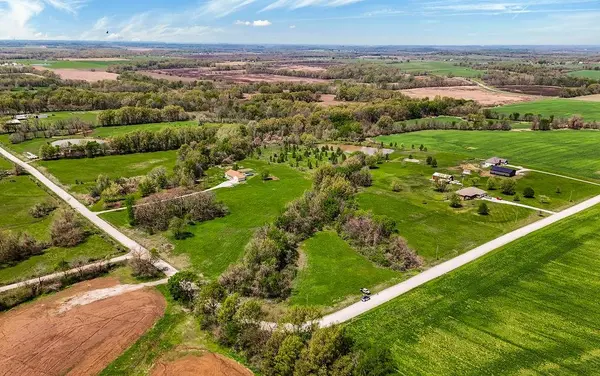 000 Sliffe LN, Archie, MO 64725