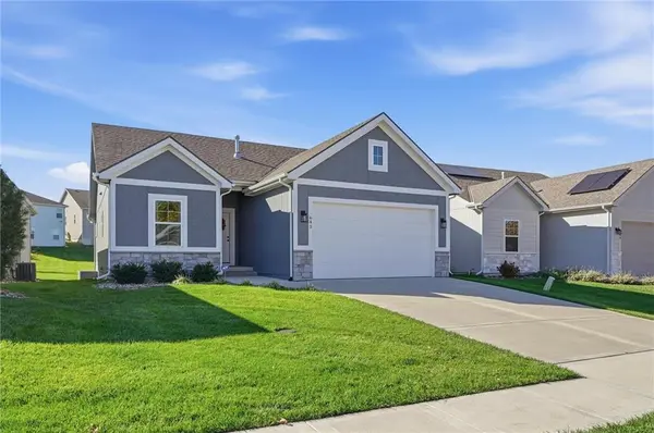 643 NW 110th ST, Kansas City, MO 64155