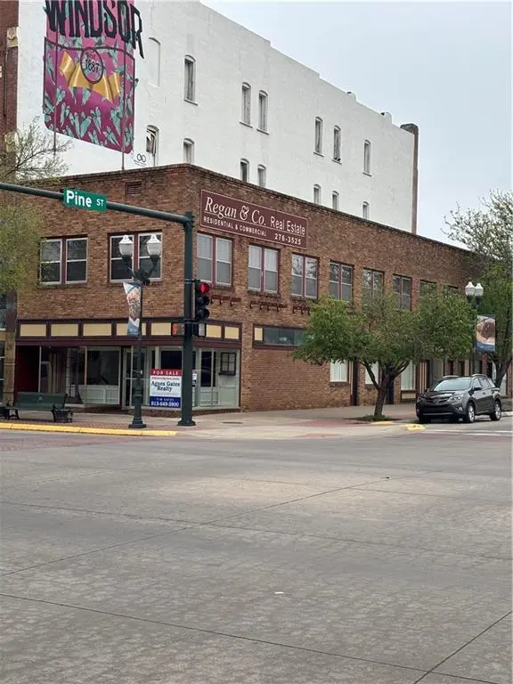 423 N Main ST,  Garden City,  KS 67846