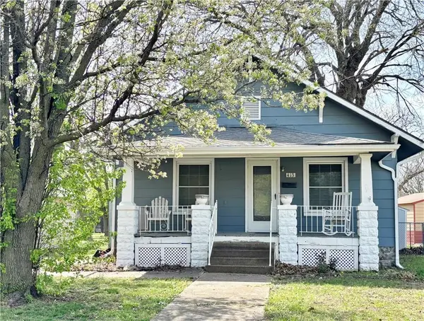 413 S Summit ST, Girard, KS 66743