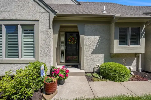 14426 Marty ST, Overland Park, KS 66223