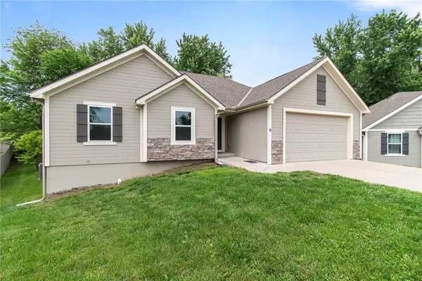 9 Platte Ridge CT, Edgerton, MO 64444