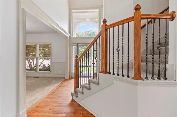 10008 N Marsh AVE, Kansas City, MO 64157