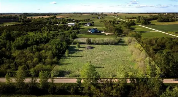 W 255th ST,  Louisburg,  KS 66053
