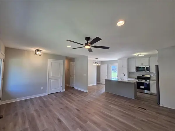 403 Ann AVE, Harrisonville, MO 64701