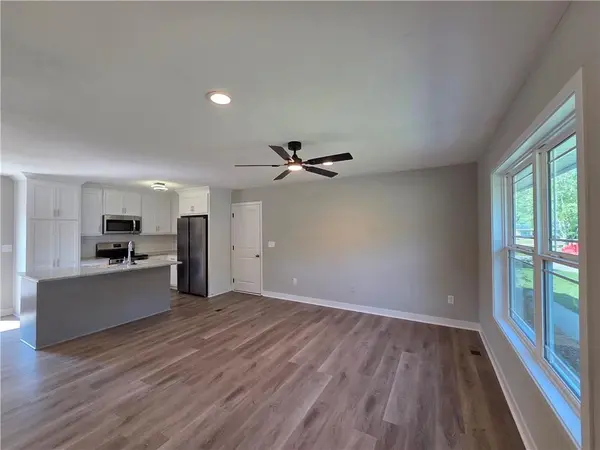 403 Ann AVE, Harrisonville, MO 64701