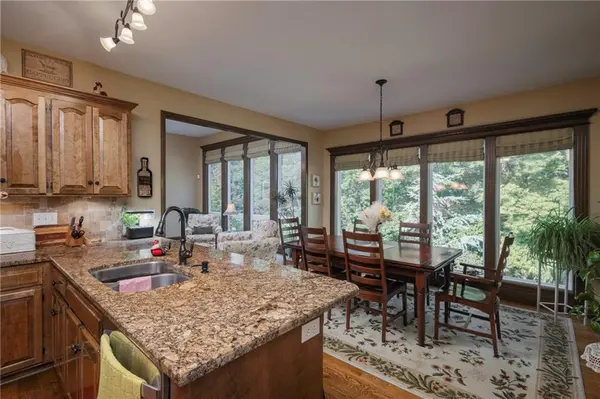 1128 N Old Mill RD, Independence, MO 64056