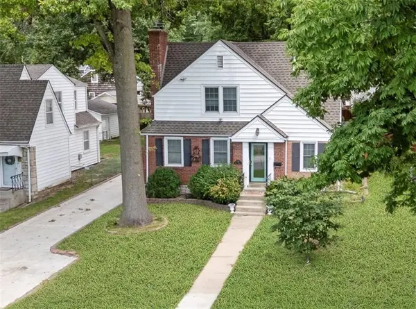 7739 Ward Parkway PLZ, Kansas City, MO 64114