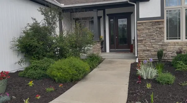 5007 NW 71st ST, Kansas City, MO 64151