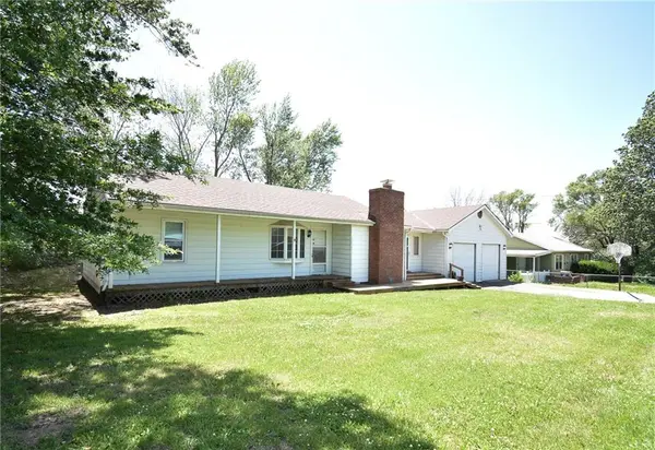 211 Southside CT, Excelsior Springs, MO 64024