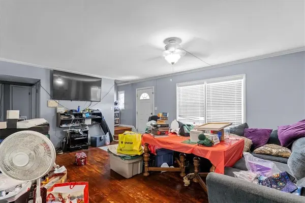 900 S Hunter DR, Olathe, KS 66061