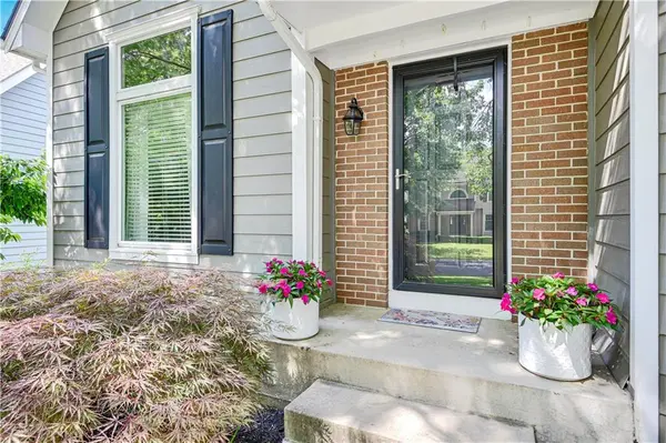 12904 Knox ST, Overland Park, KS 66213