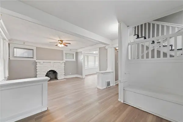 3544 College AVE, Kansas City, MO 64128