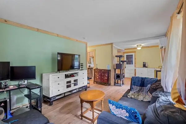 733 S Chestnut ST, Olathe, KS 66061