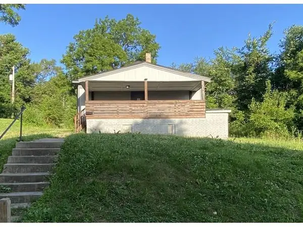 2928 Roosevelt ST, Kansas City, KS 66104