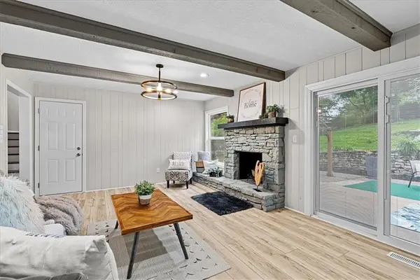 8932 Nall AVE, Overland Park, KS 66207