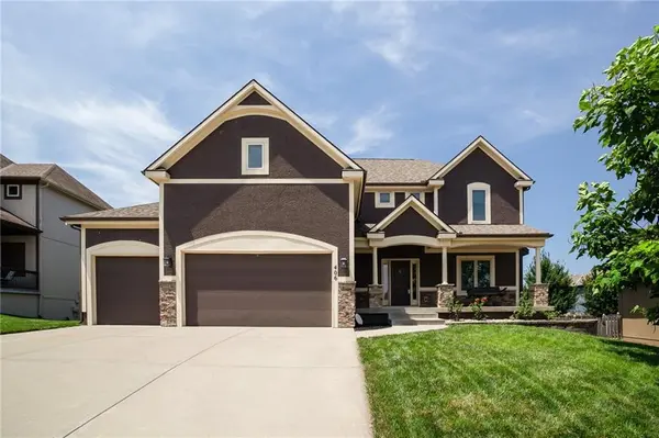 406 Yolanda CIR, Kearney, MO 64060