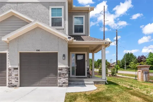 1095 N Findley ST, Olathe, KS 66061