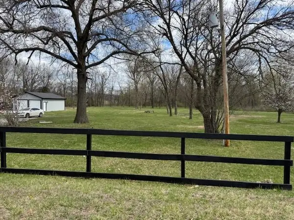 10415 Raytown RD, Kansas City, MO 64134