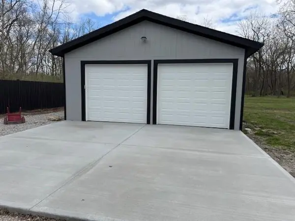 10415 Raytown RD, Kansas City, MO 64134